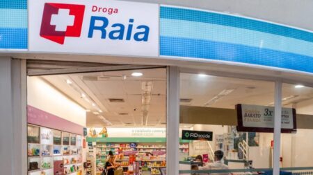 Rd Saúde- Atendente de farmácia em Ferraz