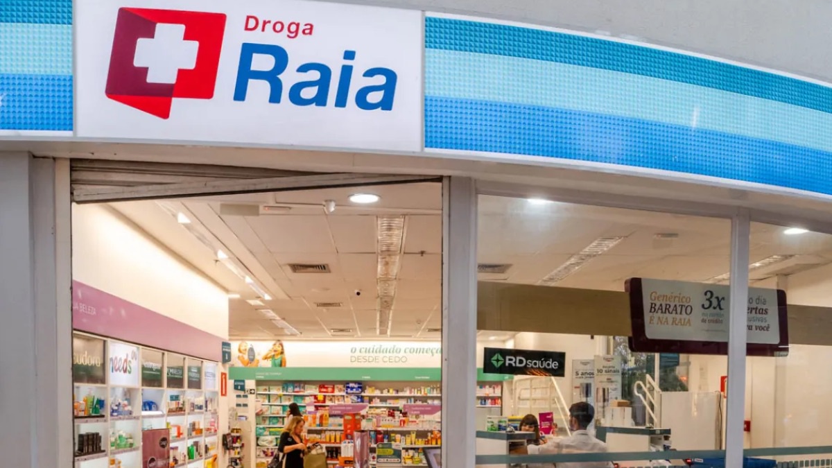 Rd Saúde- Atendente de farmácia em Ferraz
