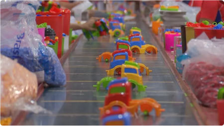 Fábtica de brinquedos
