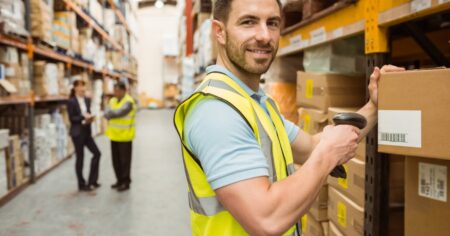 Já Empregos abre vaga para Ajudante Geral Industrial em Suzano